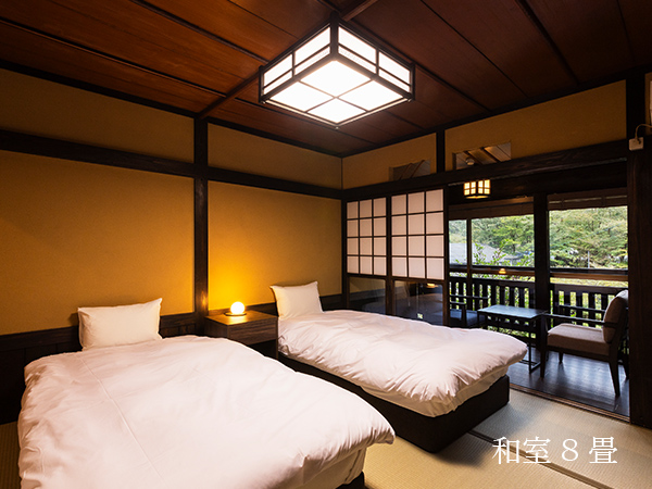 客室 和室8畳